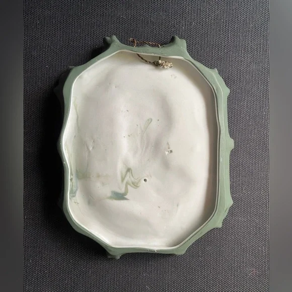 Schafer and Vater Green Jasperware Lord Byron Wall Plaque Vintage Portrait - Picture 3 of 6